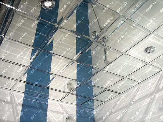 алюминиевый зеркальный потолок
