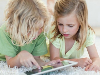 Смартфоны опасны для осанки