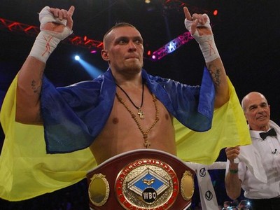 В рейтинг самых перспективных мировых боксеров включили четырех украинцев