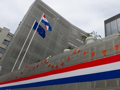 Голландцев успокаивают, что Украина не будет вступать в ЕС