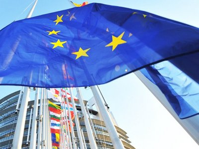 Спецслужбы США расследуют влияние РФ на партии ЕС