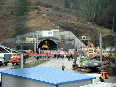 Завершен первый этап строительства нового Бескидского тоннеля