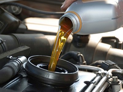 Качественное масло — залог безопасности и длительной эксплуатации авто