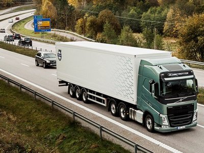 Польша закроет въезд грузовикам из России