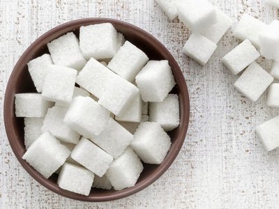 Ученые сообщают о непоправимом вреде сахара для мозга