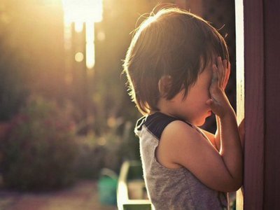 Ученые назвали стыд механизмом выживания человека