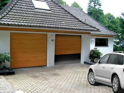 Автоматические гаражные ворота: надежная защита для автомобиля