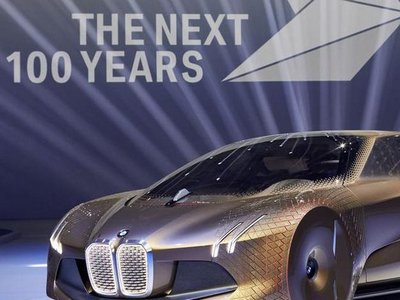 Компания BMW показала автомобиль будущего (фото, видео)