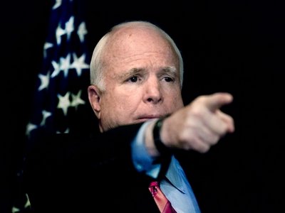Сенатор Маккейн призвал Керри требовать от РФ освобождения Савченко