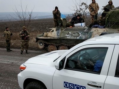 ОБСЕ уволила сотрудников миссии, посетивших свадьбу боевика на Донбассе