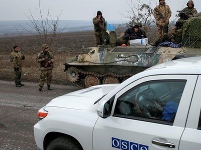 Миссия ОБСЕ насчитала сотни взрывов под Донецком