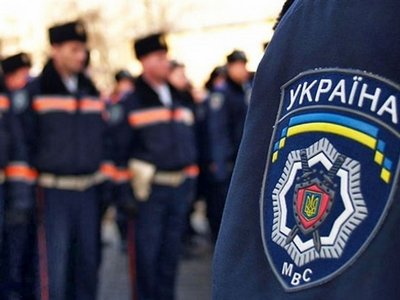 Ни один неаттестованный полицейский не захотел ехать на Донбасс