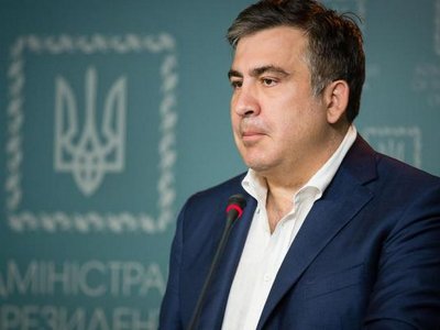 Саакашвили уволил двух своих замов Боровика и Гайдар