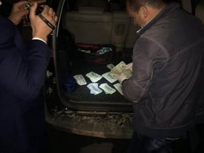 СБУ в Херсоне поймала пограничника на взятке в $11 тыс