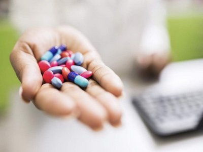 Длительное применение антибиотиков снижает функциональность мозга