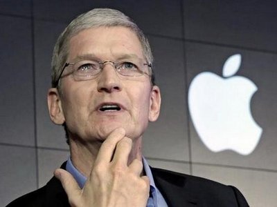 Глава Apple обещает снижение стоимости iPhone