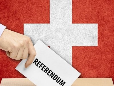 Швейцарцы на референдуме отказались получать по €2260 в месяц просто так