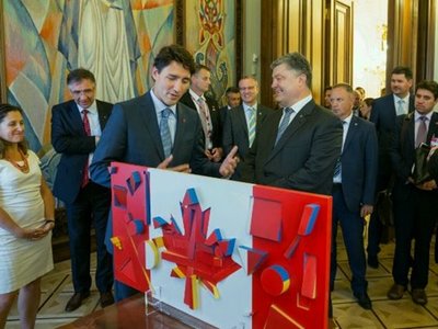 Оттава и Киев начнут консультации по отмене виз