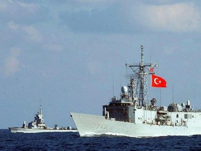 ВМФ Турции недосчитался 14 военных кораблей