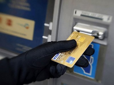 Банки будут возвращать украинцам украденные с карточек средства
