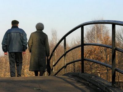 В Польше утвердили законопроект о снижении пенсионного возраста