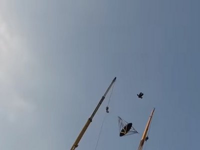 В Дубае установили мощную рогатку для запуска людей (видео)