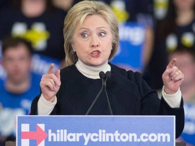 У Хиллари Клинтон подозревают Россию во взломе почты Демпартии