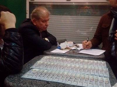 В СБУ показали, как судья Швец берет взятку (видео)