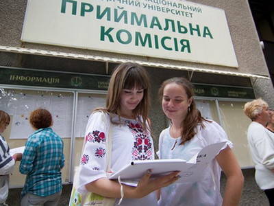 Учиться на педагогов в Украине пошли абитуриенты с низкими баллами