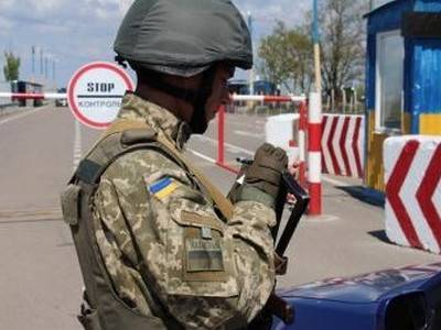 Россия заблокировала границу с Крымом (видео)