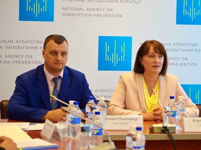 Очередной скандал с е-декларированием: запуск отложили