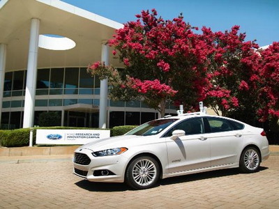Ford анонсировала производство самоуправляемого авто без руля и педалей (видео)