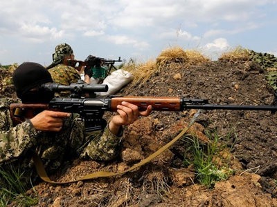 На Донбассе снайпер застрелил украинского волонтера