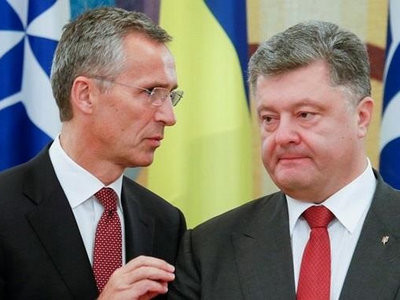 Петр Порошенко напомнил НАТО о Донбассе и Крыме