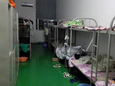 СМИ опубликовали снимки общежитий рабочих Apple