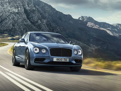 Компания Bentley представила свой самый быстрый седан (фото)