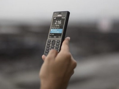 Компания Microsoft представила новый телефон Nokia 216 (фото, видео)