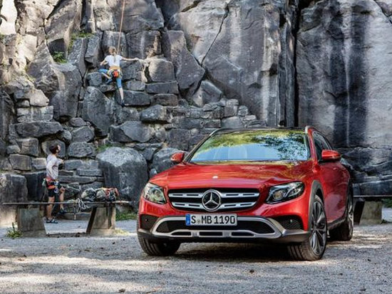 Модельный ряд Mercedes пополнился новым универсалом (фото)