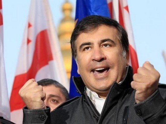 Саакашвили вместе с Деканоидзе намерен вернутся в Грузию