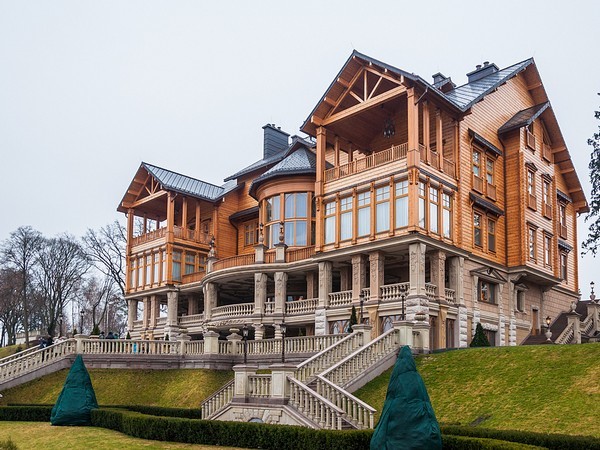 Генпрокуратура предъявила подозрение Януковичу по делу «Межигорья»