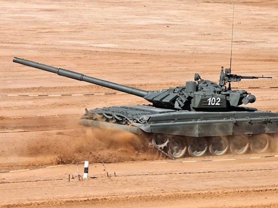 Сирийский танк два раза ушел от американской противотанковой ракеты (видео)