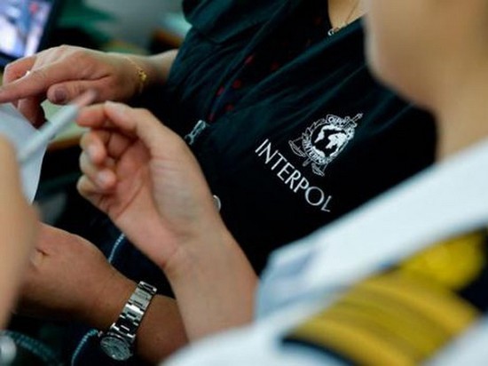 Матиос: у беглого Януковича могут быть пособники в украинском бюро Интерпола