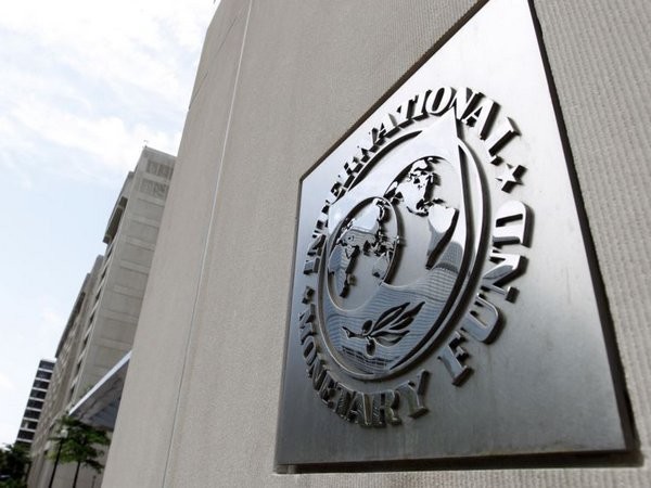 СМИ: МВФ перенес приезд в Украину