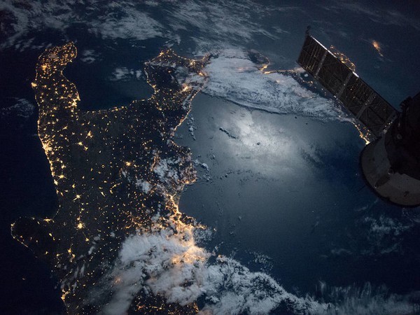 NASA опубликовало завораживающие снимки Земли