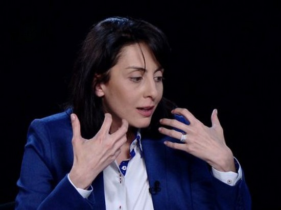 Глава Нацполиции Деканоидзе учит украинский язык