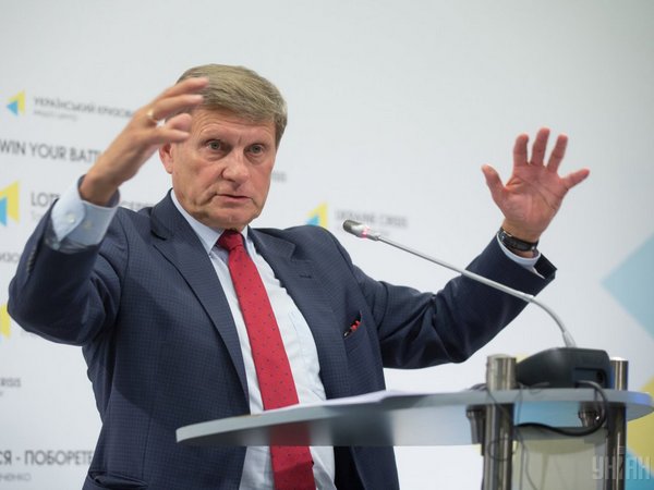 Лешек Бальцерович прокомментировал повышение минимальной зарплаты в Украине
