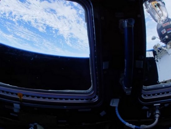 Агентство NASA показало МКС изнутри в видеоролике высокого качества
