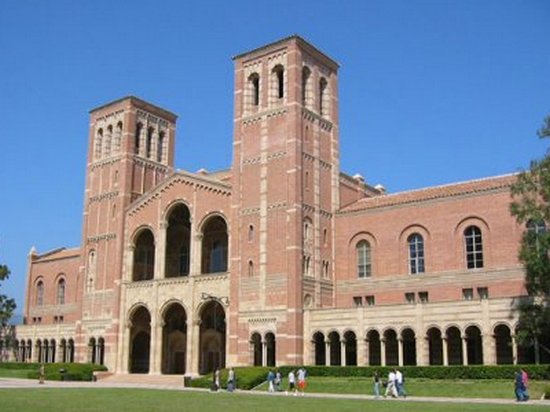 В Калифорнии начал работать университет без преподавателей