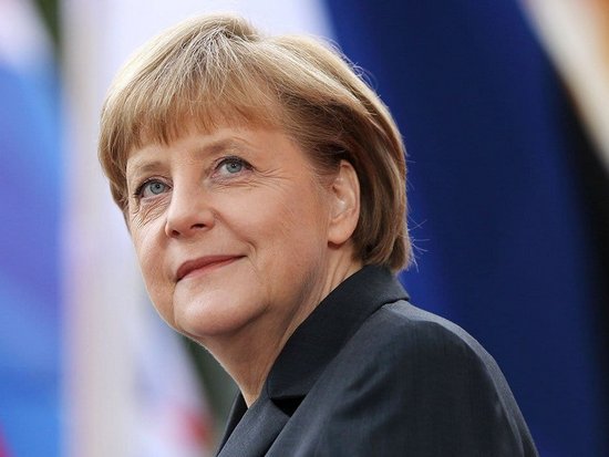 Меркель объявила о решении баллотироваться на четвертый срок