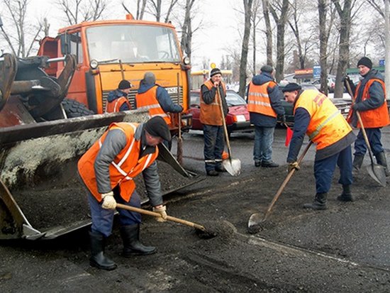 В Кабмине отчитались о ремонте украинских дорог за год